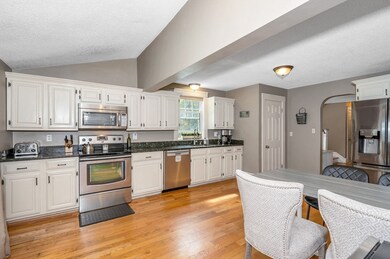 12 Norval Ave, Stoneham, MA 02180 - photo 4