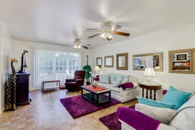 10338 W Caron Dr, Sun City, AZ 85351 - photo 3