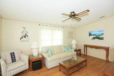 4 614 Papaya - Living Room - V3jpg