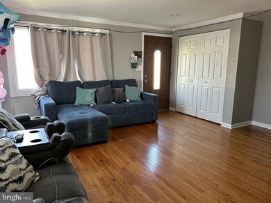 3250 Ryerson Cir, Halethorpe, MD 21227 - photo 4