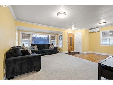 341 16th St, Springfield, OR 97477 - photo 6