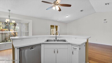 11-Kitchen