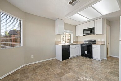 523 E Kettering St, Lancaster, CA 93535 - photo 6