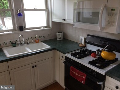 1606 Norton Ave, Reading, PA 19607 - photo 4