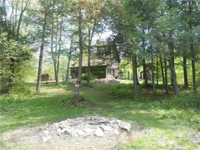 House from the bank of the river