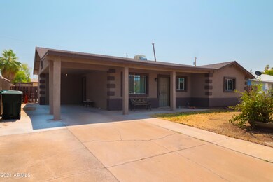 3611 N 79th Ave, Phoenix, AZ 85033 - photo 2