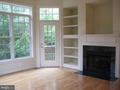 47816 Scotsborough Square unit 37, Sterling, VA 20165 - photo 6