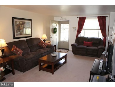 1106 Oakwood Dr, Glenolden, PA 19036 - photo 5