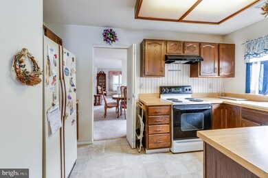 24 Maidstone Place, Southampton, NJ 08088 - photo 7