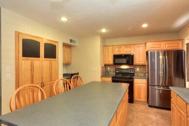 Coralbell Ave 3523E 9
