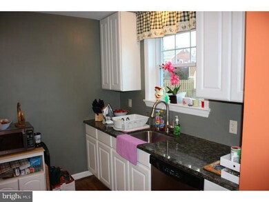 417 Garland Rd unit NORTHW, Wilmington, DE 19803 - photo 3