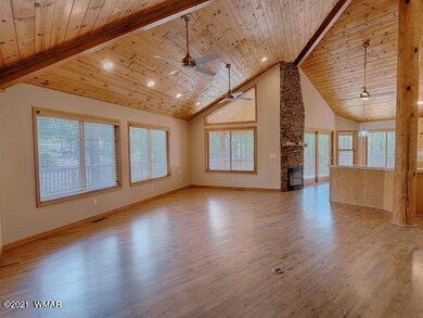 007_Living Room