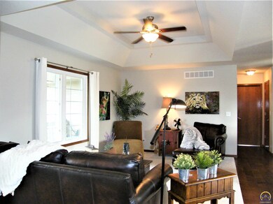 6311 SW 48th Place, Topeka, KS 66610 - photo 4