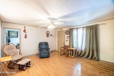 2316 Reservoir Rd, Kingsport, TN 37660 - photo 4