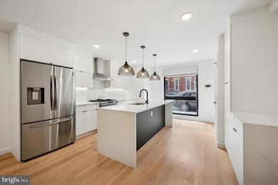 871 N 20th St unit 1, Philadelphia, PA 19130 - photo 2