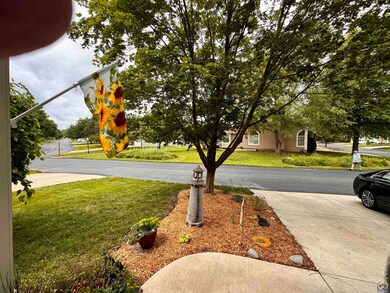 3504 SW Willow Brook Ln, Topeka, KS 66614 - photo 3