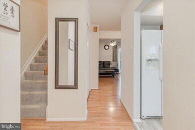 6925 Turnberry Ct, Frederick, MD 21703 - photo 2