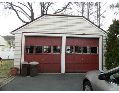 76 Waldron Ave, Cranston, RI 02910 - photo 3