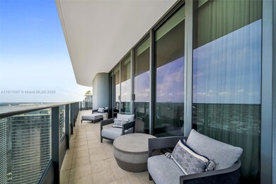 Brickell Flatiron unit PH5807, Miami, FL 33131 - photo 6