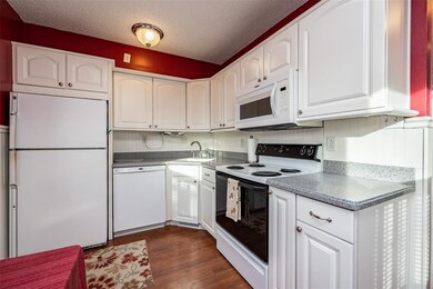 3219 Dalewood Ave SE, Cedar Rapids, IA 52403 - photo 5