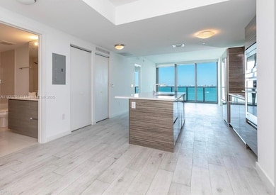 Icon Bay unit 2307, Miami, FL 33137 - photo 5