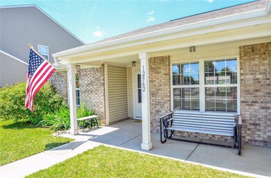 12962 Dolphins Ln, Fishers, IN 46037 - photo 3