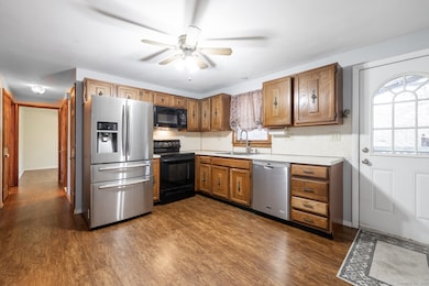 93 Tawny Thrush Rd, Naugatuck, CT 06770 - photo 4