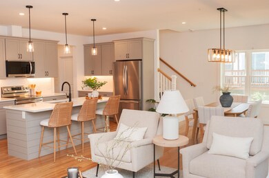 27 Mount Pleasant St unit R, Derry, NH 03038 - photo 7