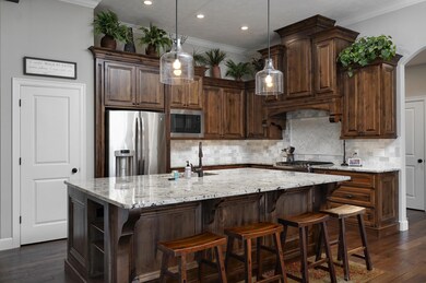 846 E Edenmore Cir-15