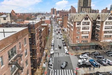 72-34 Austin St unit E3, Forest Hills, NY 11375 - photo 5