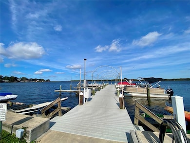 274 Beach Ct unit 42, Palm Harbor, FL 34684 - photo 4