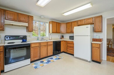 43 Carriage Ln, Barnstable, MA 02630 - photo 3