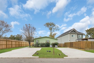 1046 Junell St unit A, Houston, TX 77088 - photo 3