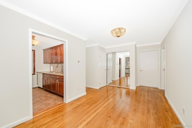 20 Toehee Place unit 1B, Islip, NY 11751 - photo 6