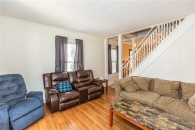 43 3rd Ave, Woonsocket, RI 02895 - photo 3