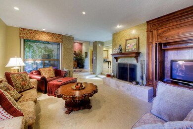 005_Living Room II