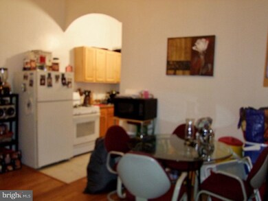 310 S 5th St, Reading, PA 19602 - photo 5