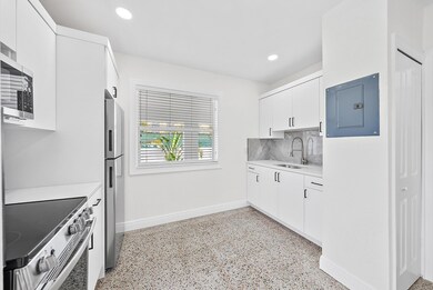 3808 Broadway unit 2, West Palm Beach, FL 33407 - photo 6