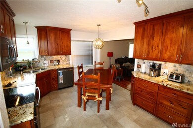 2903 Louisiana St, Longview, WA 98632 - photo 4