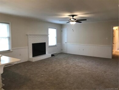 221 Starmount Dr, Statesville, NC 28677 - photo 6