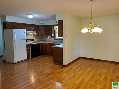 1112 4th St, Onawa, IA 51040 - photo 4
