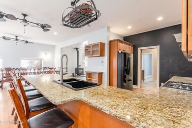 16 Opeechee St, Lanesborough, MA 01237 - photo 6