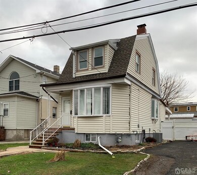 247 E Cherry St, Carteret, NJ 07008 - photo 2