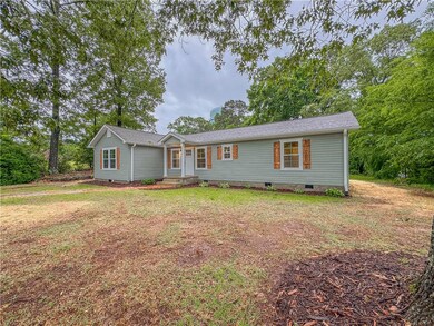 107 W Wesley St, Walhalla, SC 29691 - photo 3