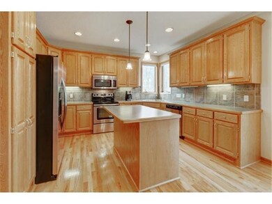 Recessed lighting and 9' ceilings