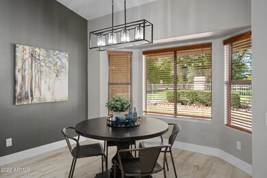 EAT-IN KITCHEN