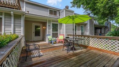 69 Hideaway Dr, Friendswood, TX 77546 - photo 2