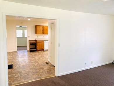 126 Bostick Dr, Hopkinsville, KY 42240 - photo 4