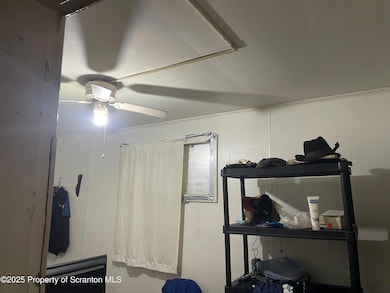 69 Belmont St, Carbondale, PA 18407 - photo 3