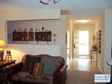 104 Edgemont Dr, San Marcos, TX 78666 - photo 5